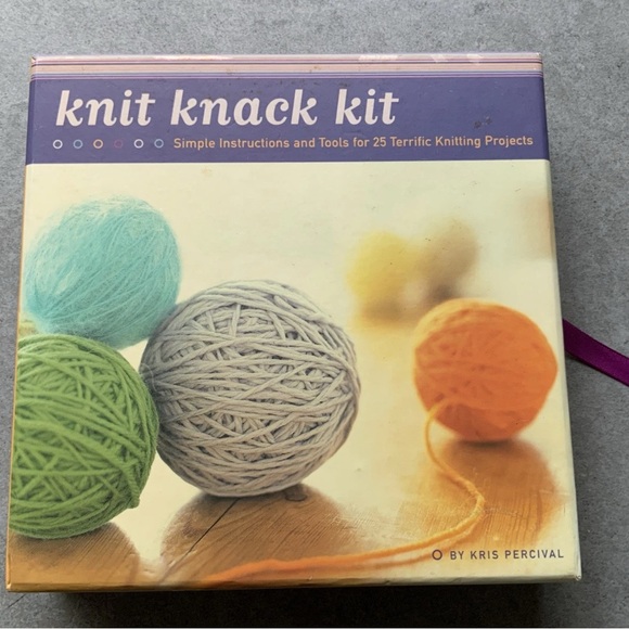 Knit Knack Kit: Simple Instructions and Tools for 25 Terrific Knitting Projects - Picture 1 of 6